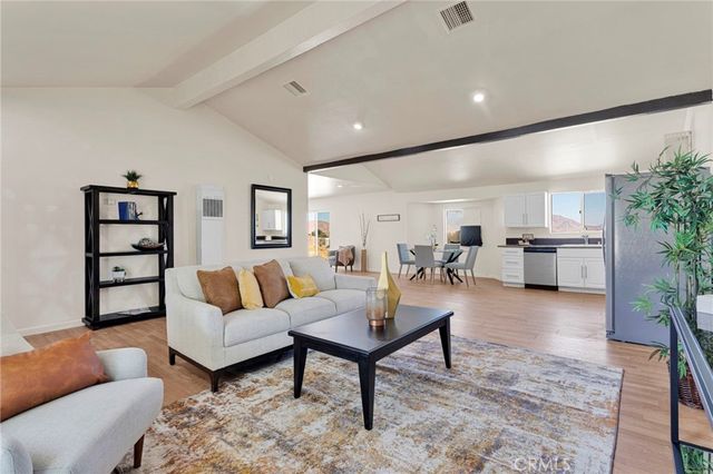 32480 Wren, Lucerne Valley
