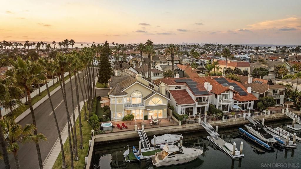 35 Buccaneer Way, Coronado