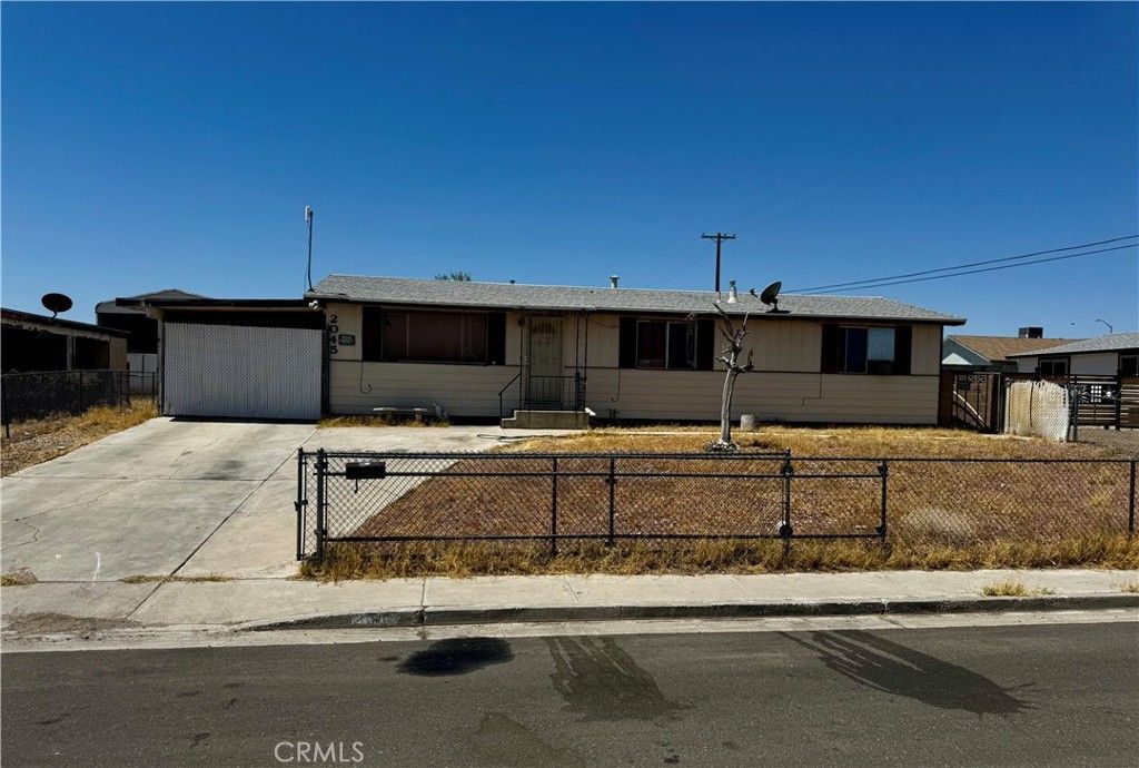2045 Desoto Street, Needles