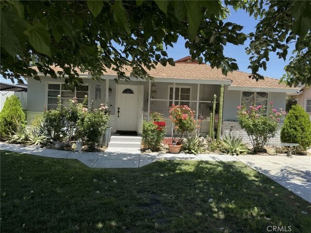 1235 W Ivesbrook, Lancaster
