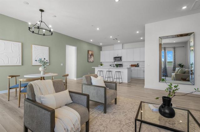 1624 Calle Oxton # 2, Chula Vista