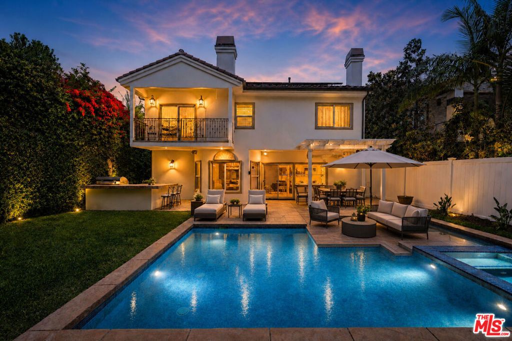 5419 Tampa Avenue, Tarzana