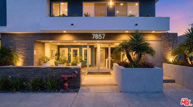 7857 W Manchester Avenue # Ph2, Playa Del Rey