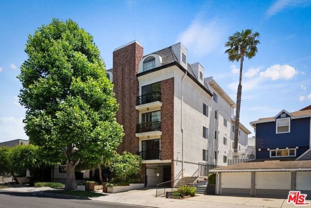 10620 Eastborne Avenue # 102, Los Angeles