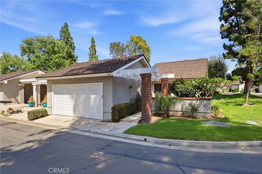 1260 Tiburon, Placentia