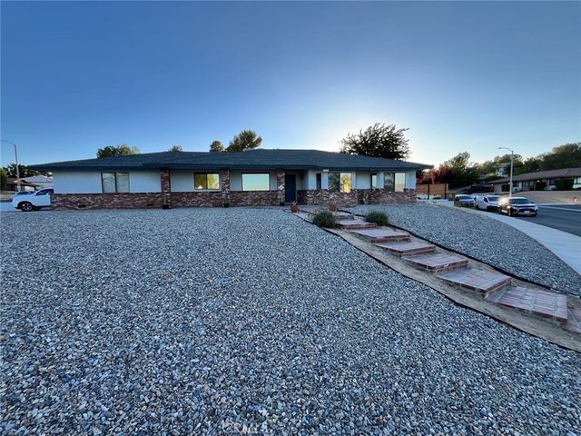 17260 Forest Hills, Victorville
