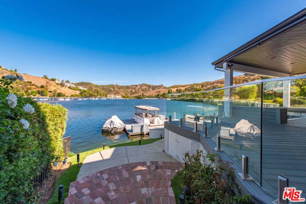 3704 Capstan Circle, Westlake Village
