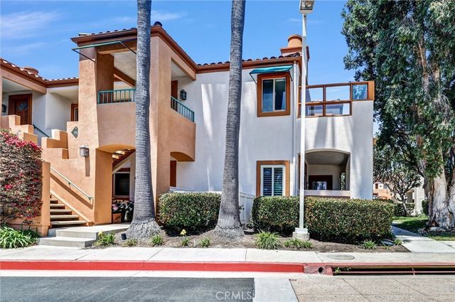 360 Villa Point Drive, Newport Beach