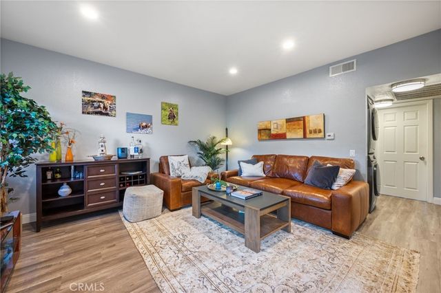 158 Maegan # 7, Thousand Oaks