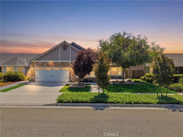 2025 Madeline Drive, Hanford
