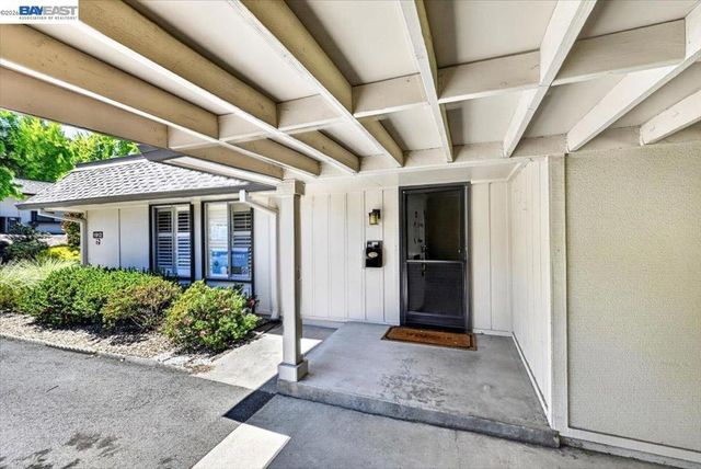 1912 Ptarmigan Dr # 2, Walnut Creek