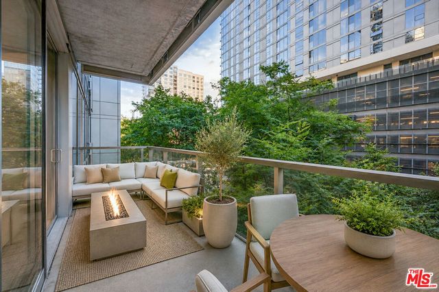 1155 S Grand Avenue # 419, Los Angeles
