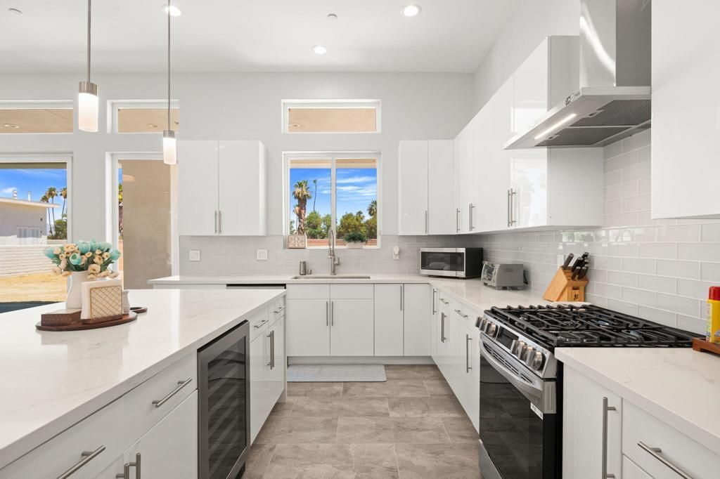74370 Goleta Avenue, Palm Desert