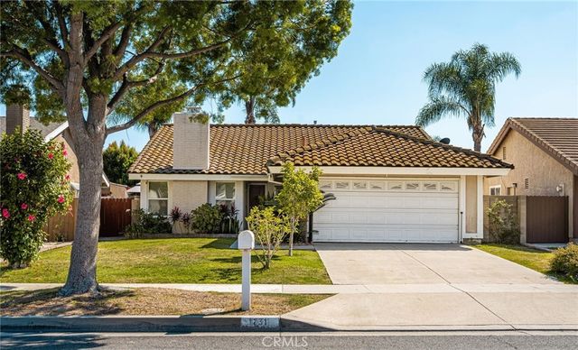 1231 N Dolores, Anaheim