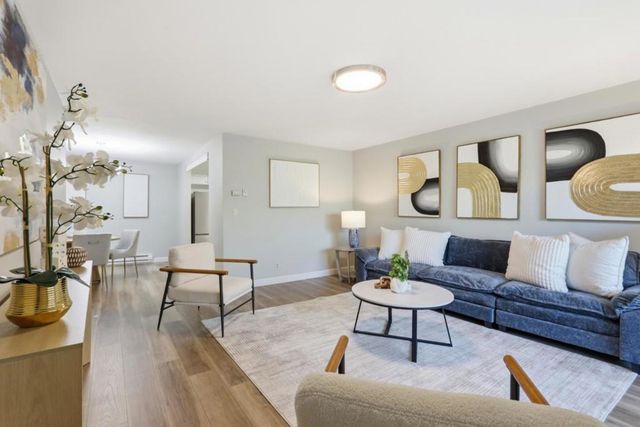 1033 Crestview Drive # 110, Mountain View