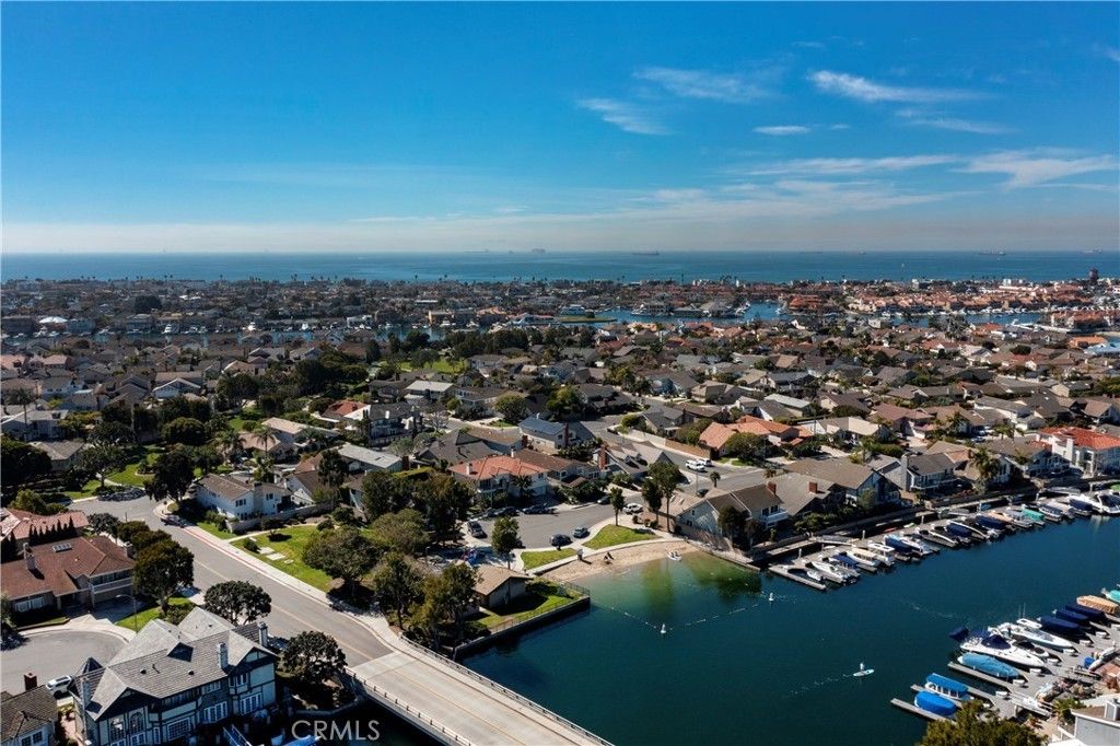 3661 Pirate, Huntington Beach