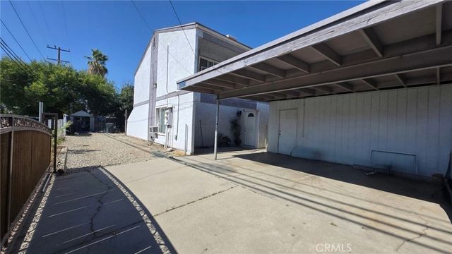 1098 W 9th, San Bernardino