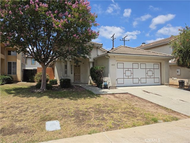1915 W Stockwell, Compton