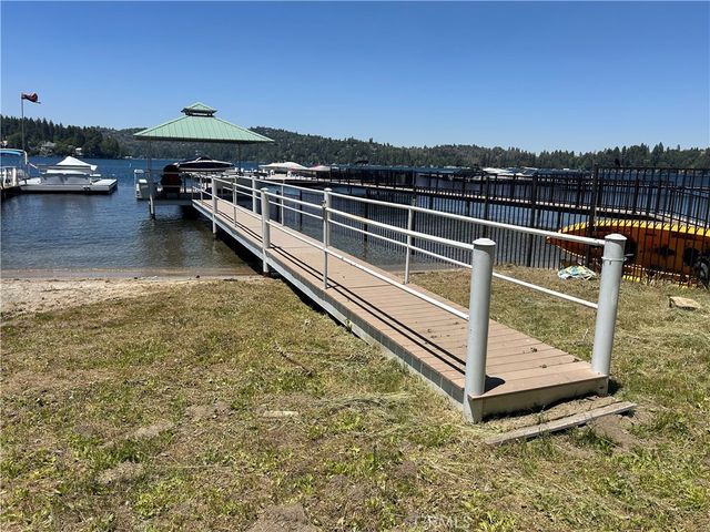225 S225 Single Slip Dock, Lake Arrowhead