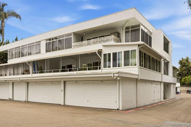 2364 Torrey Pines Rd., La Jolla