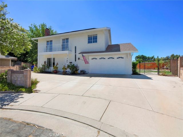 27727 Stardale, Saugus
