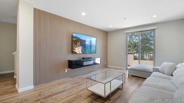 8301 Rio San Diego Dr # 7, San Diego