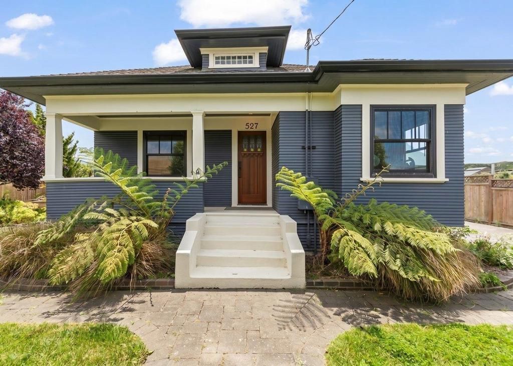 527 North Street, Pescadero