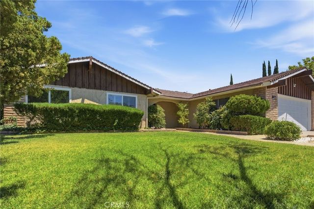 44050 27th W, Lancaster