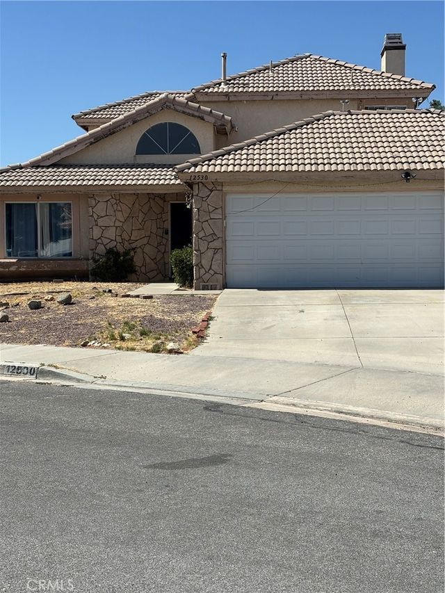 12530 Silver Saddle Way, Victorville