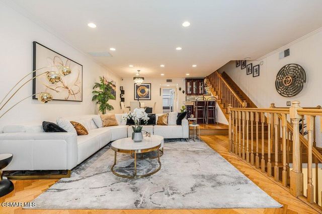 18102 Burbank Boulevard # 29, Tarzana