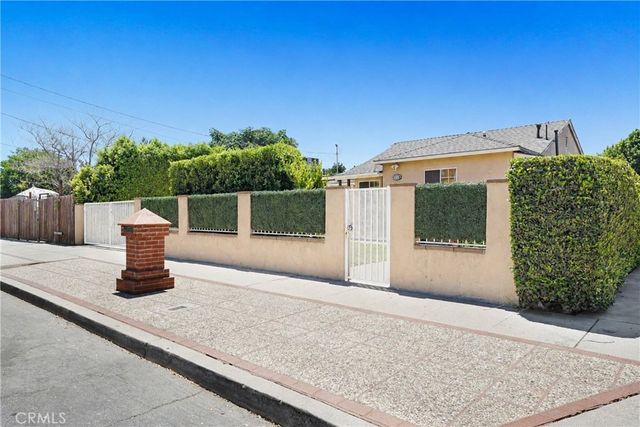 21006 Cohasset Street, Canoga Park