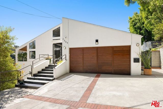 2549 Canyon Oak Drive, Los Angeles
