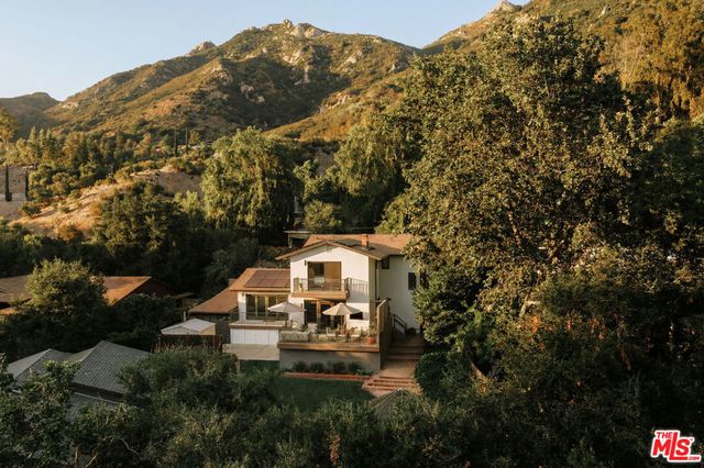 685 Wonder View Drive, Calabasas