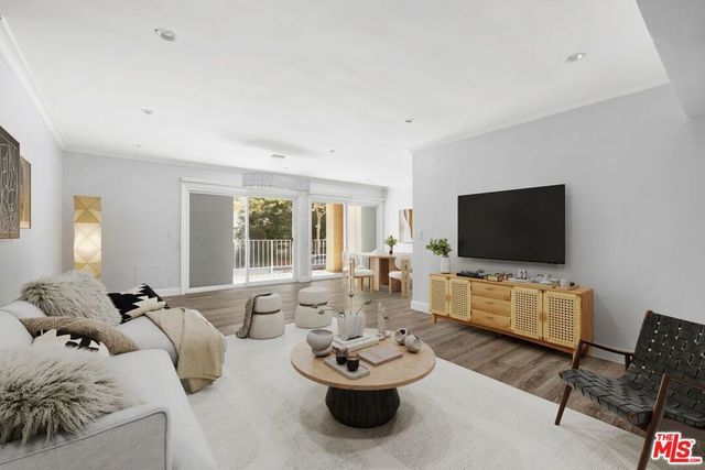423 S Rexford Drive # 106, Beverly Hills