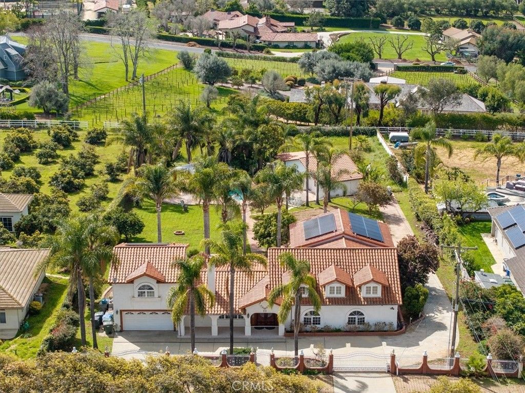 354 Rancho Camino, Fallbrook