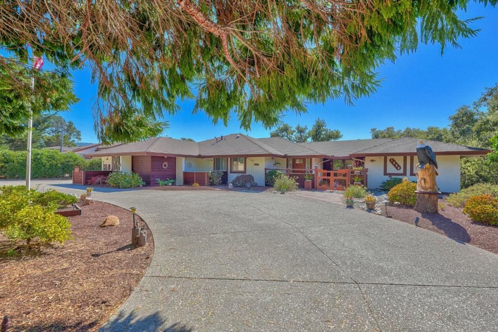 1239 Josselyn Canyon Road, Monterey