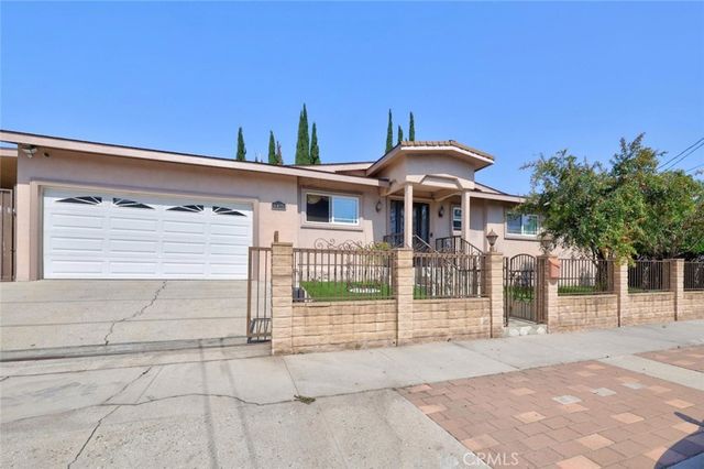 6415 Varna Avenue, Van Nuys