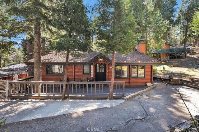 2130 Spring Oak, Running Springs