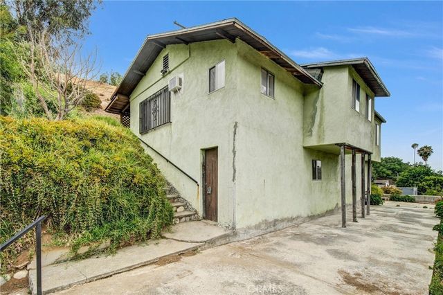 4722 Topaz, Los Angeles