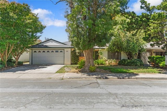3553 Beals, Merced