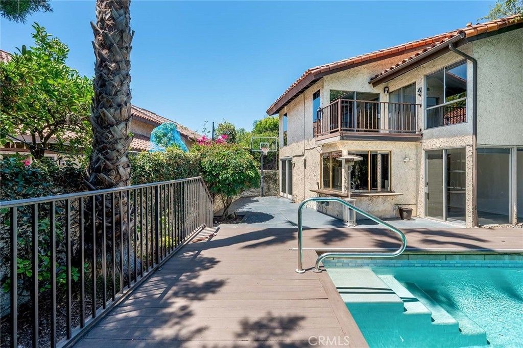 4000 Marion Way, Long Beach