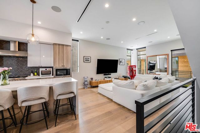 4425 Studio Place, Studio City
