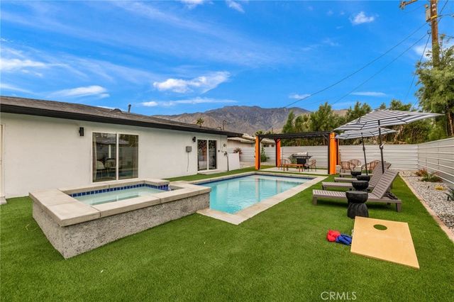 414 W Avenida Cerca, Palm Springs