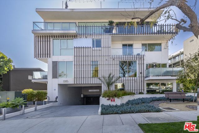 1345 Havenhurst Drive # 15, Los Angeles