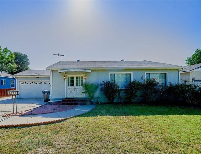 8357 Aura, Northridge
