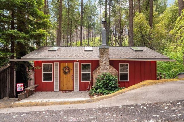 15 Toyon Trail, Berry Creek