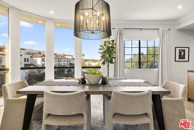 14115 Moorpark Street # 311, Sherman Oaks