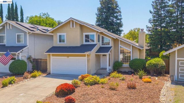 1546 Ohara Ct, Clayton