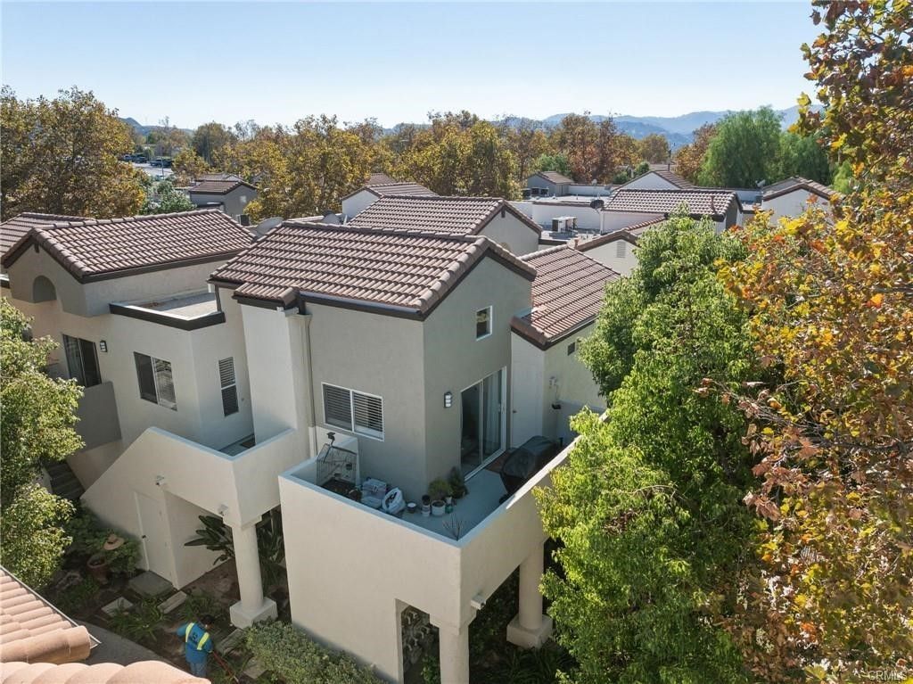 24496 Valle Del Oro # 204, Newhall