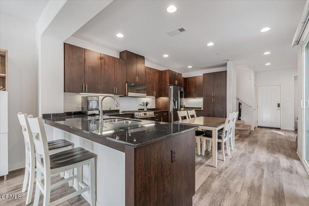 3027 N Oxnard Boulevard, Oxnard